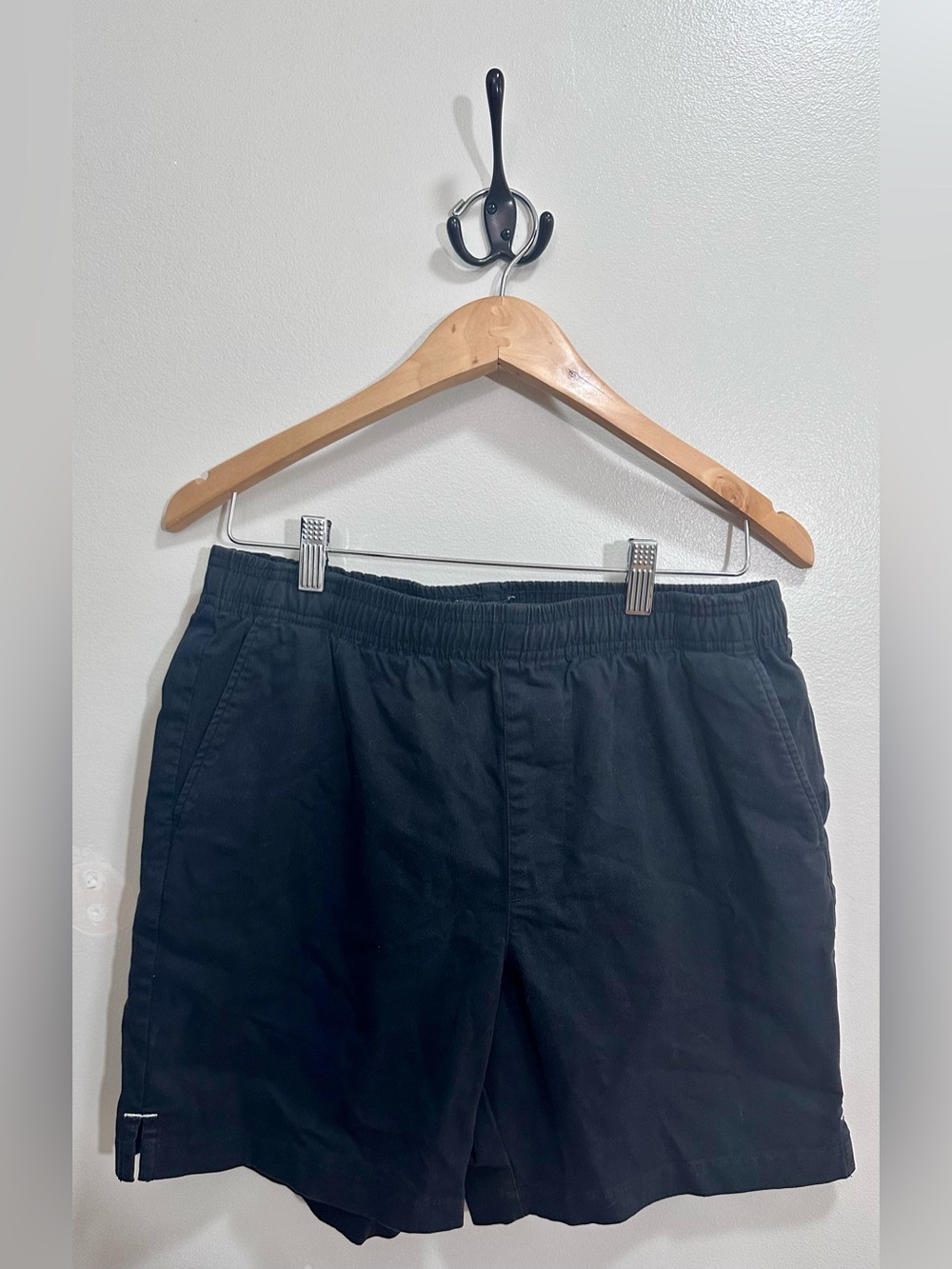 NWT GoodLife Pull On Shorts Elastic Waist in Black Size L